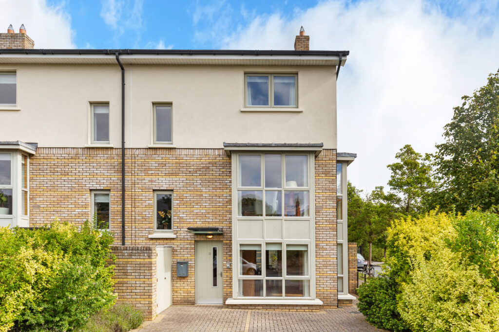 13 Kelston Park
